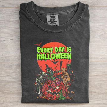 Vintage Horror Graphic T-shirt