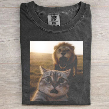 Cat Scared Funny T-Shirt